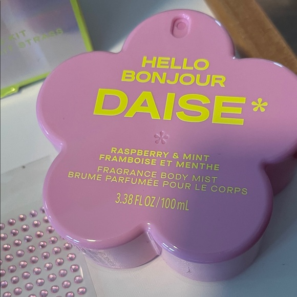 Pink Bedazzled Customization Kit - Picture 2 of 3